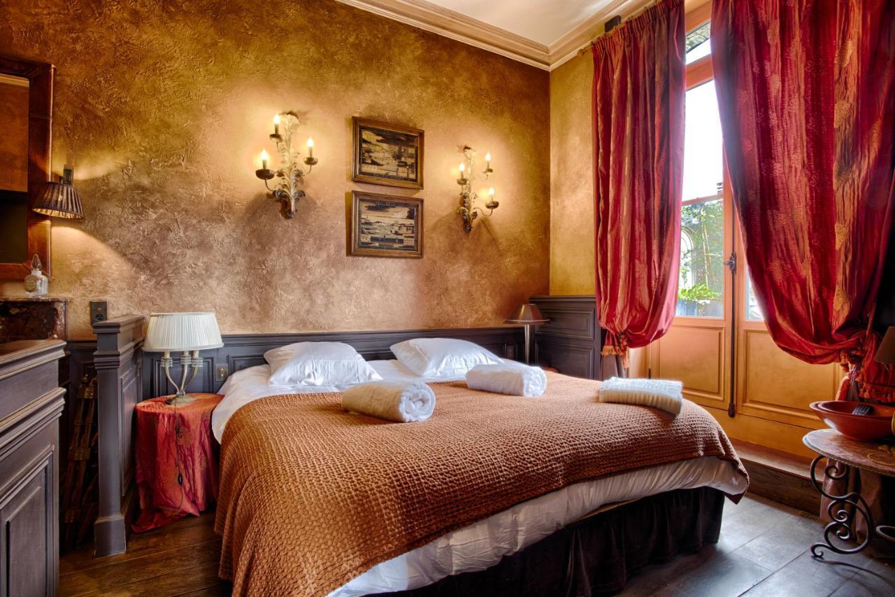 Luxurious 4 Bedroom Duplex, 200m From Place Morny * Deauville